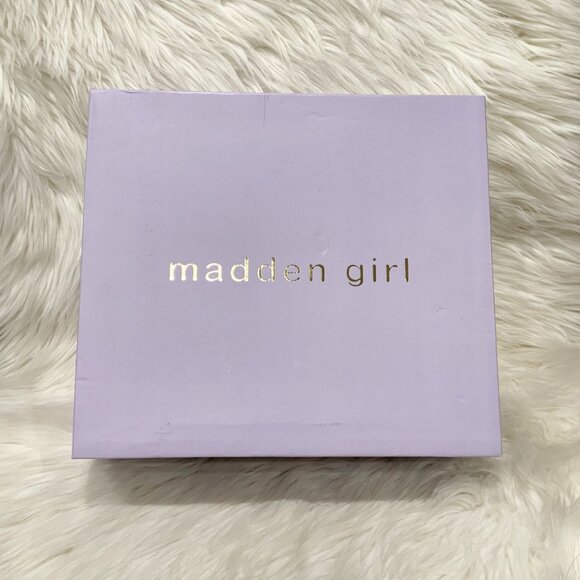 Madden Girl White Platformed Block Heeled Ankle Boots - Picture 9 of 9